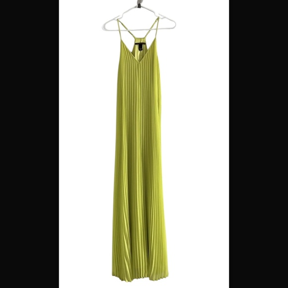 Victoria Secret lime green pleated dress - Picture 2 of 4